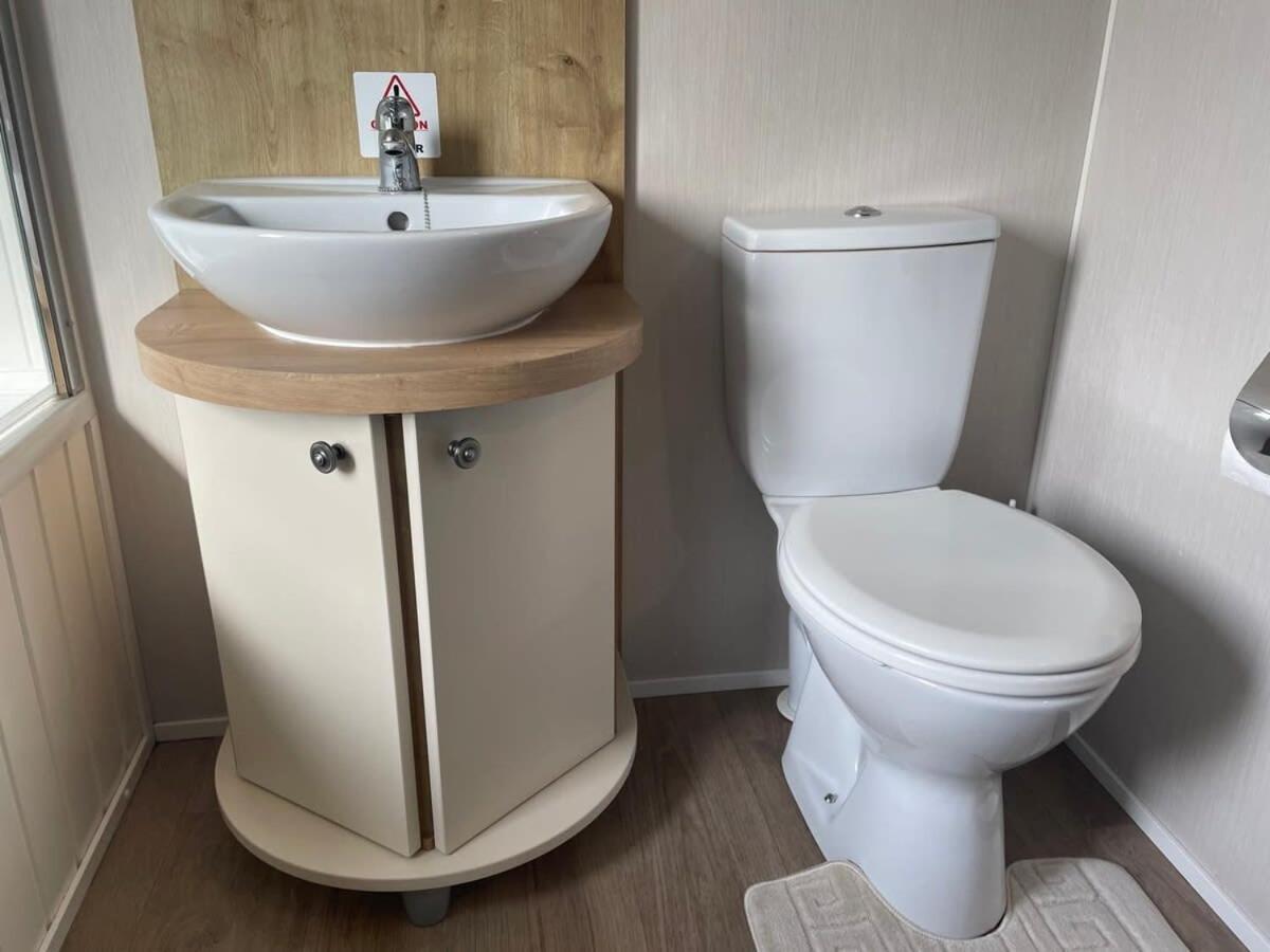 42 Woodland Walk Pevensey Bay Holiday Park Sleeps 6 Exterior photo