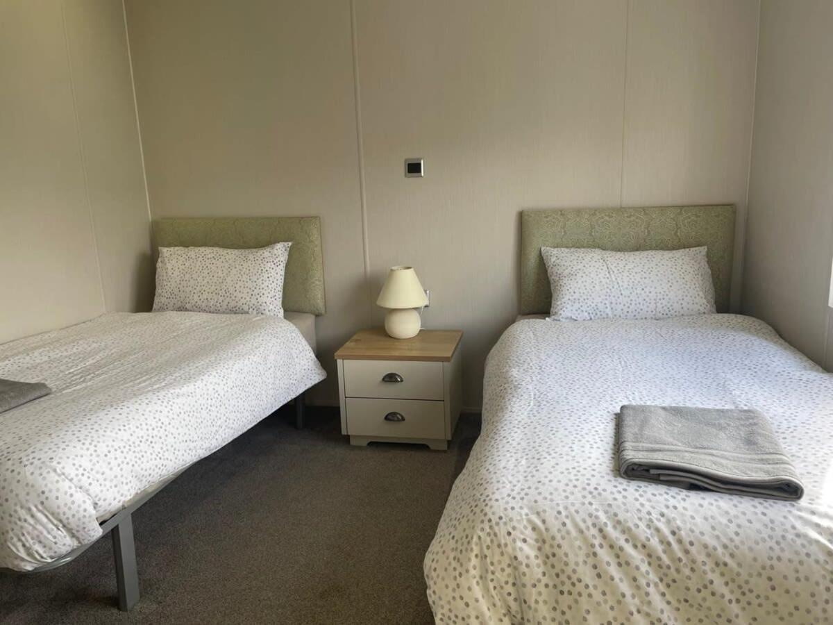 42 Woodland Walk Pevensey Bay Holiday Park Sleeps 6 Exterior photo